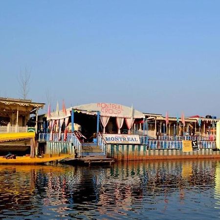 ホテル Montreal Group Of Houseboats Srīnagar エクステリア 写真