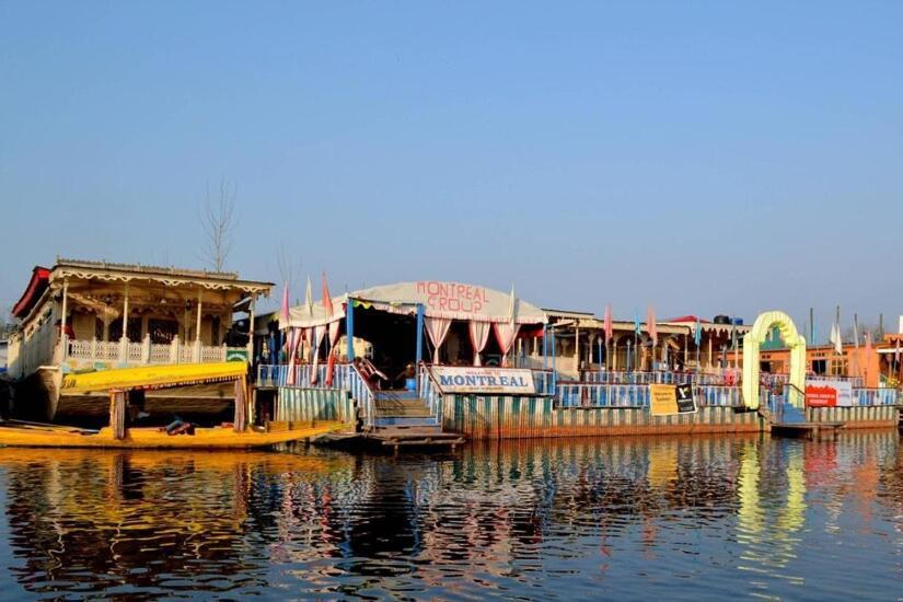 ホテル Montreal Group Of Houseboats Srīnagar エクステリア 写真